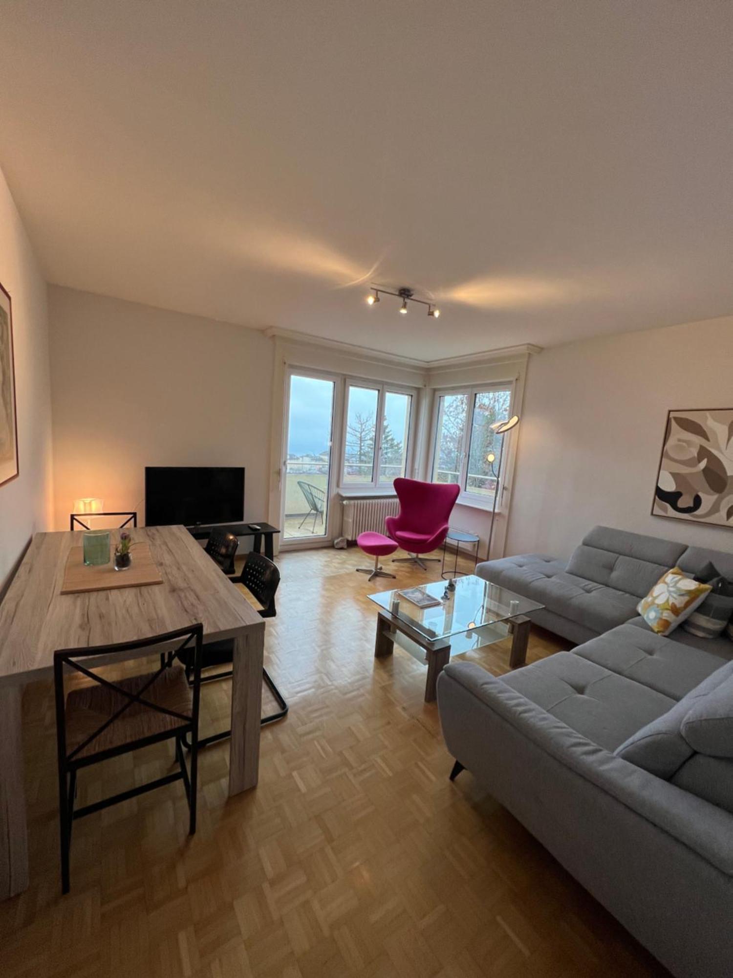 Alpes 54 Appartement Neuchâtel Buitenkant foto
