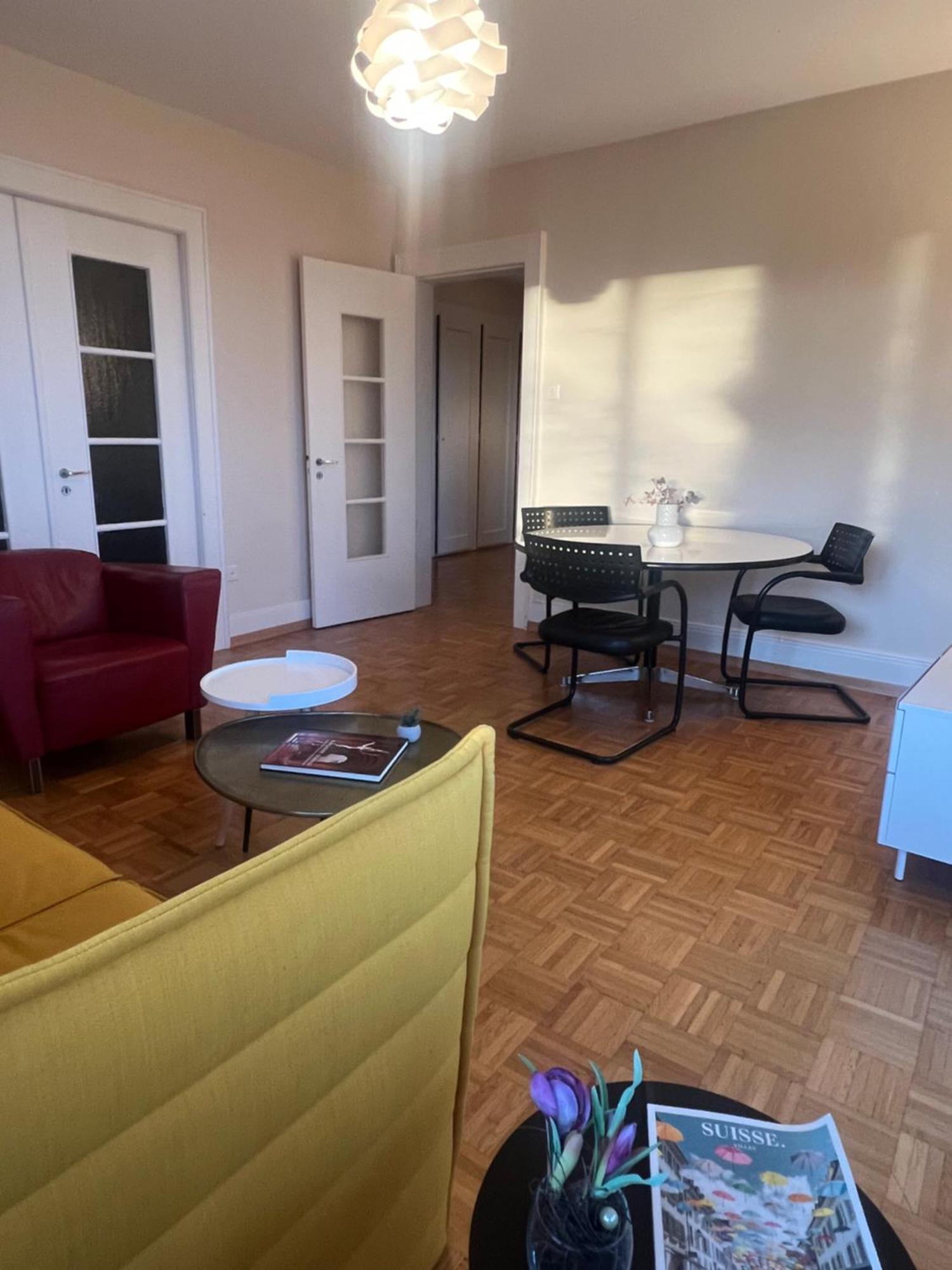 Alpes 54 Appartement Neuchâtel Buitenkant foto