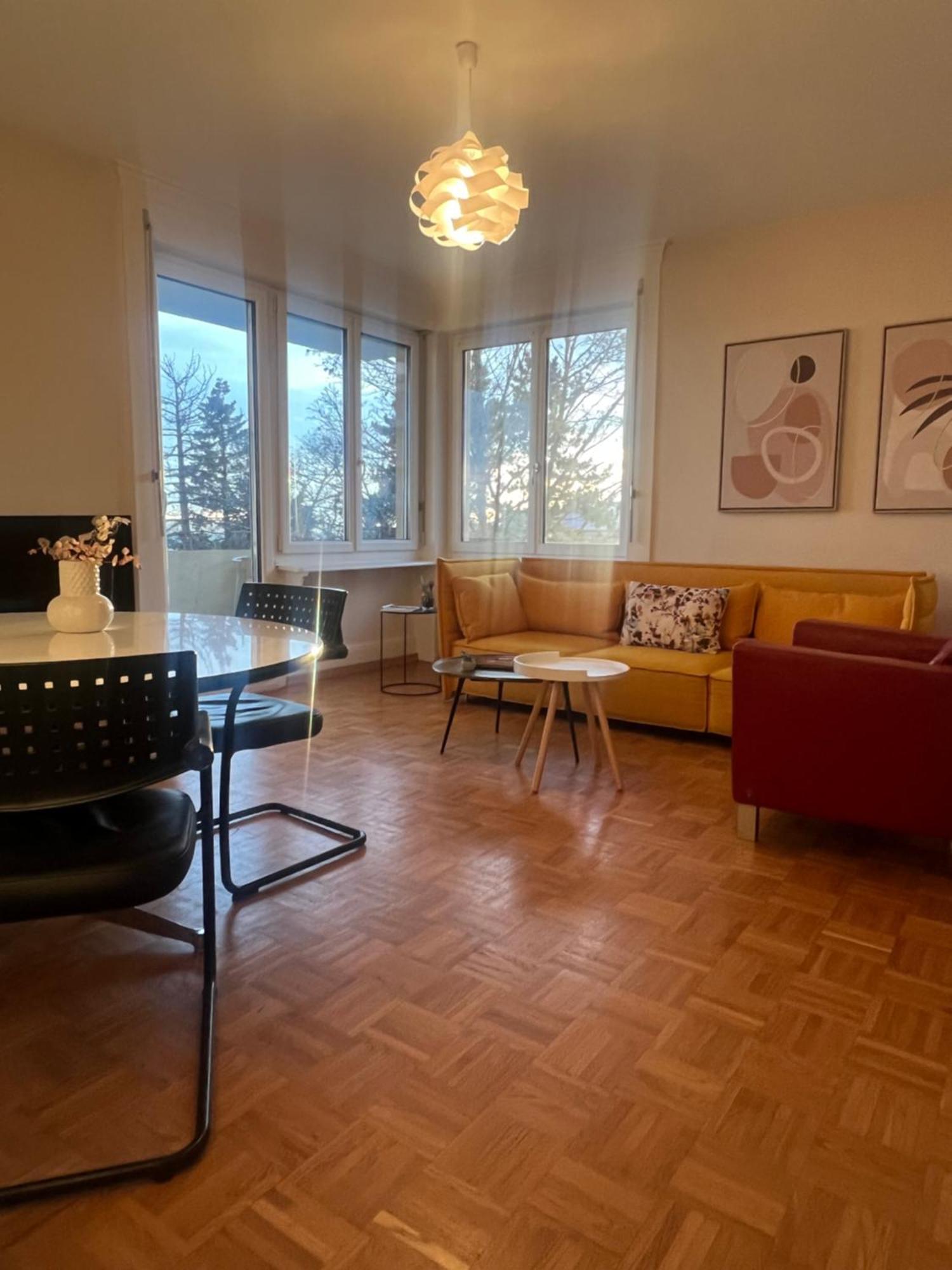 Alpes 54 Appartement Neuchâtel Buitenkant foto
