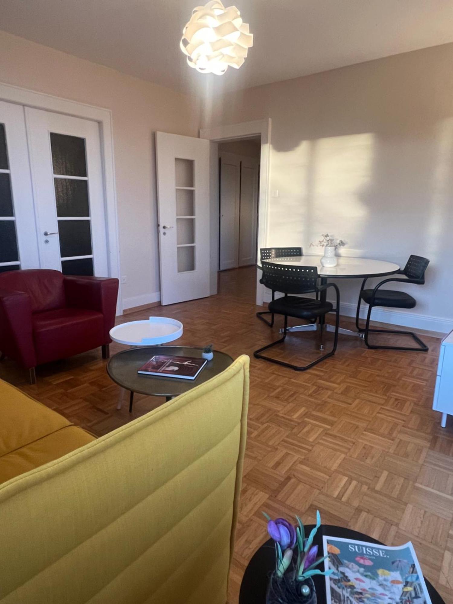 Alpes 54 Appartement Neuchâtel Buitenkant foto